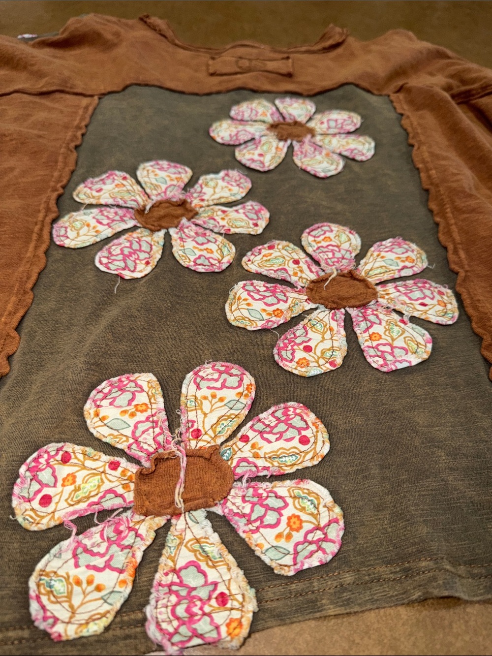 Blue Velvet Women's•OVERSIZED• Rust Floral Appliqué Short Sleeve Top 100% Cotton - Picture 8 of 10